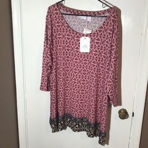 Pink and black flowing tunic. NWT